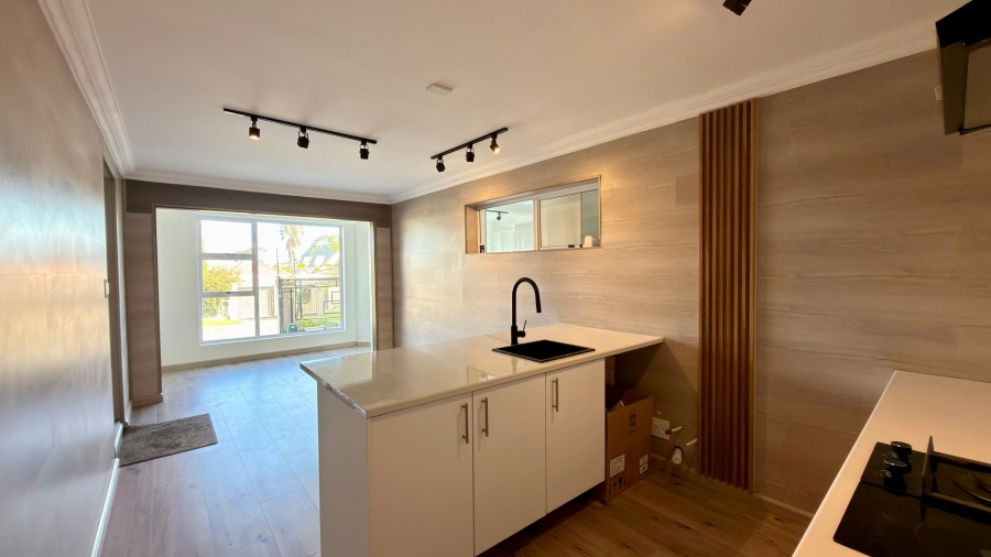 3 Bedroom Property for Sale in Olive Grove Western Cape
